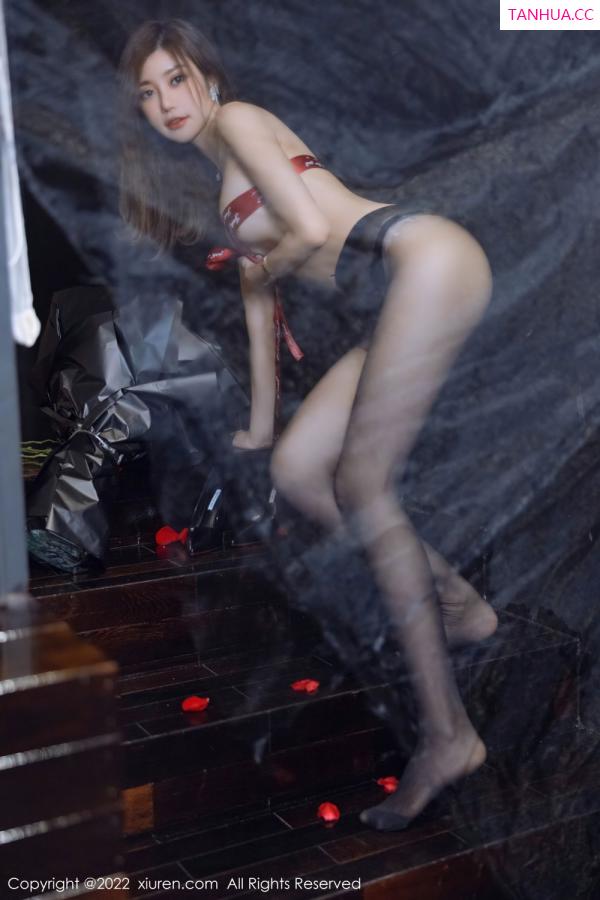 綺裡嘉 绮里嘉 [XiuRen]高清写真图 2022.01.21 No.4498 绮里嘉ula第36张图片